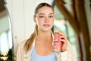 Madelyn Cline - Image 163