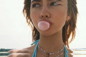 Madelyn Cline - Image 136