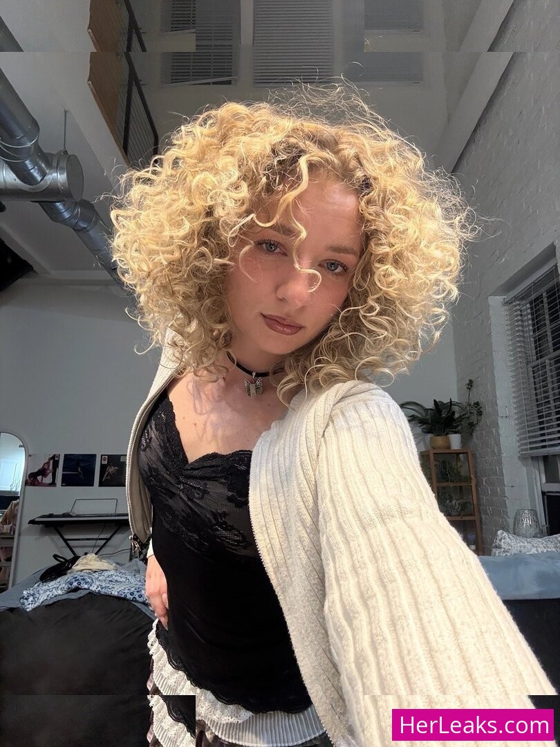 Makenna Dean - Image 32