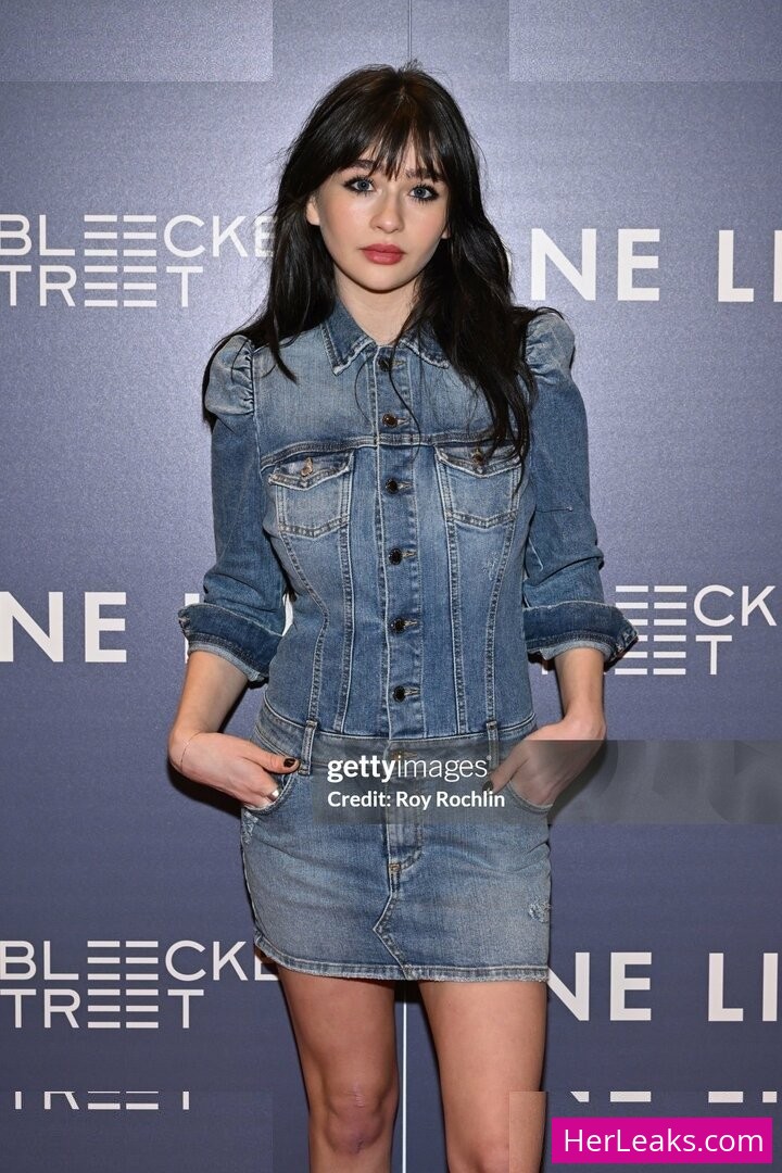 Malina Weissman - Image 333