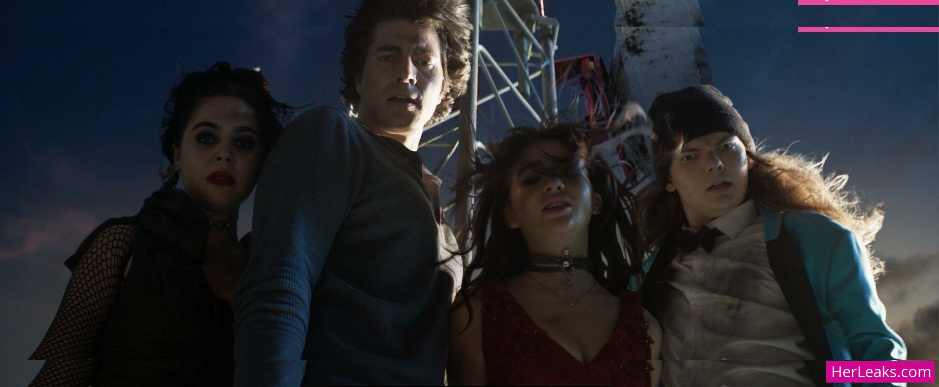 Malina Weissman - Image 143