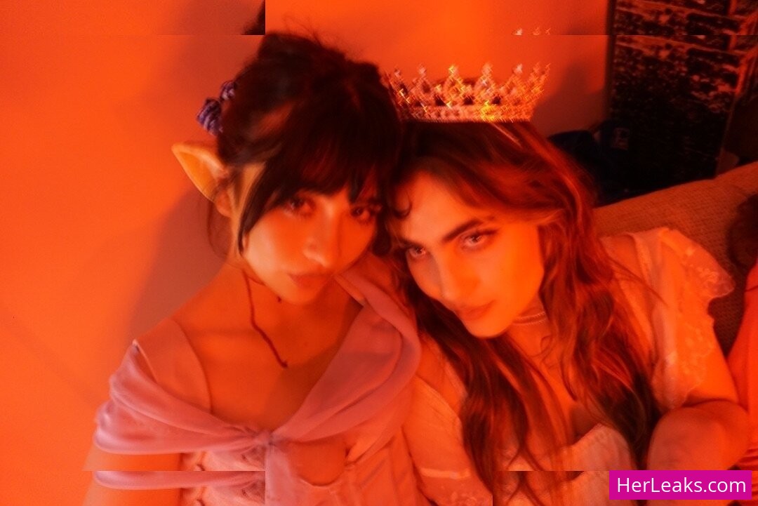 Malina Weissman - Image 93