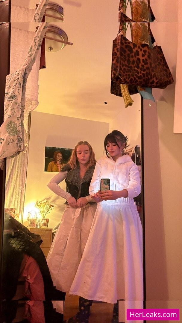 Malina Weissman - Image 80