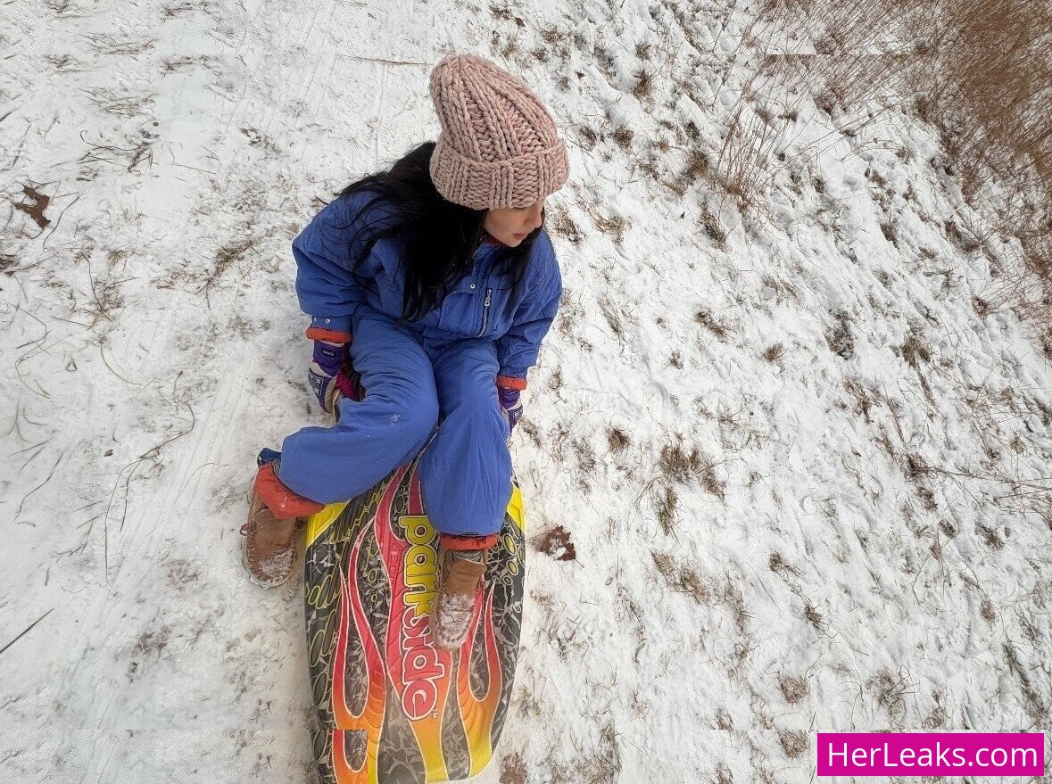 Malina Weissman - Image 78