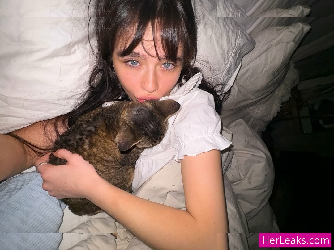 Malina Weissman - Image 77