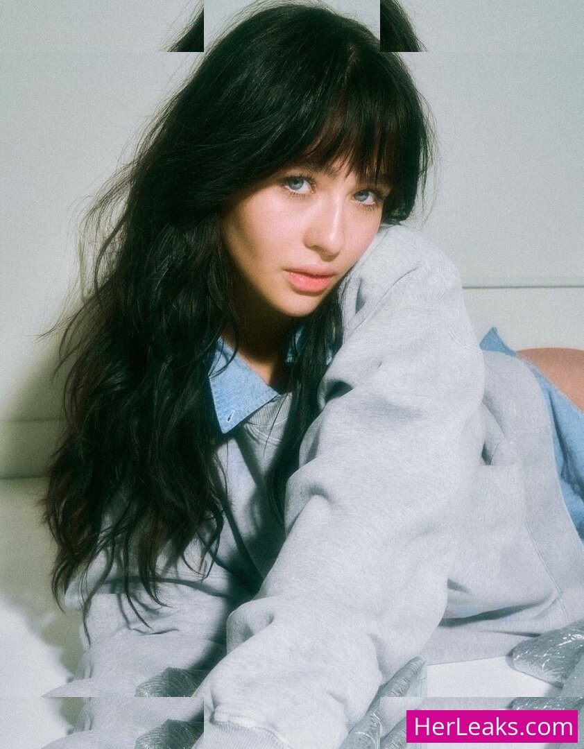 Malina Weissman - Image 46