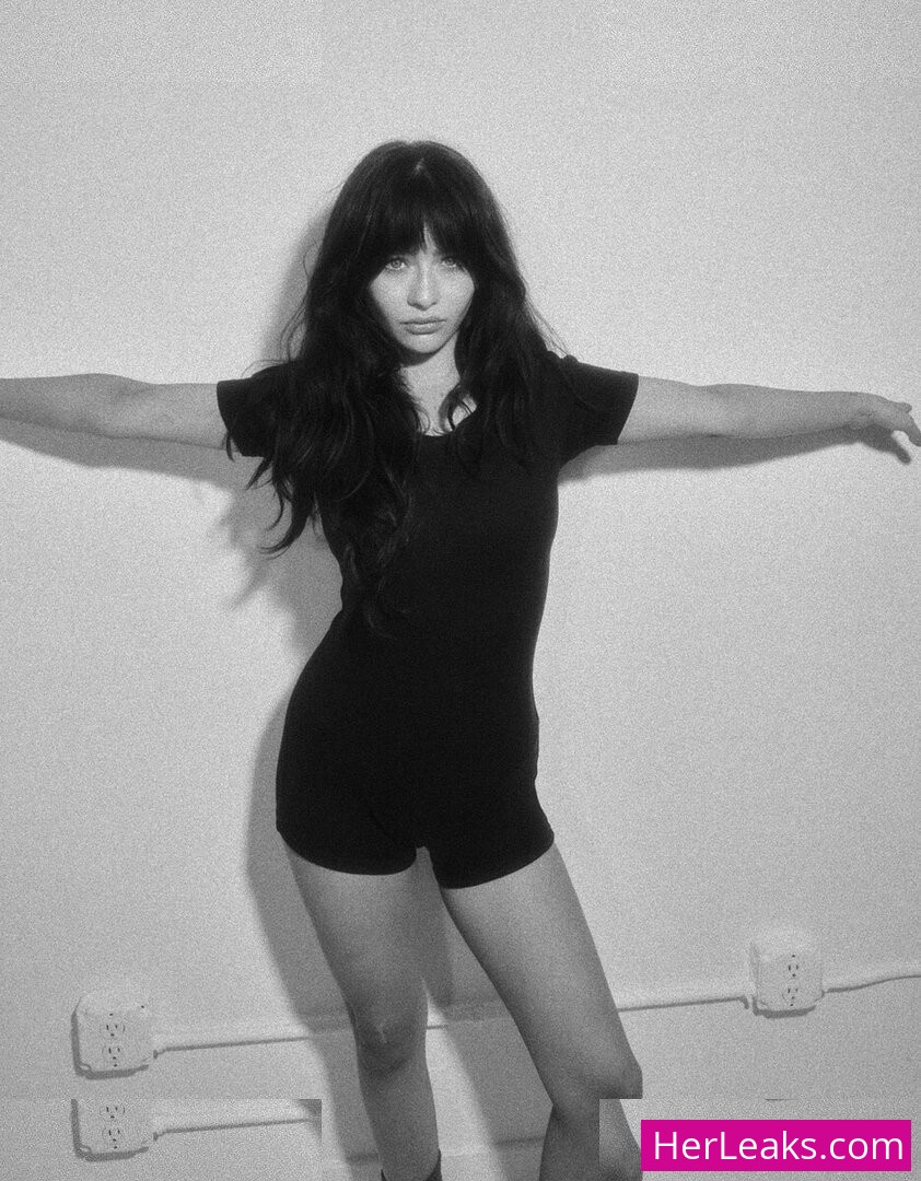 Malina Weissman - Image 45