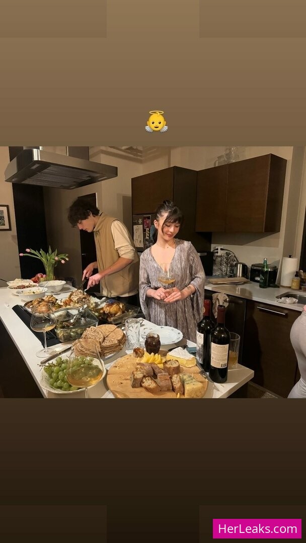 Malina Weissman - Image 40