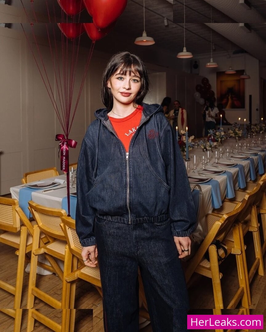 Malina Weissman - Image 34