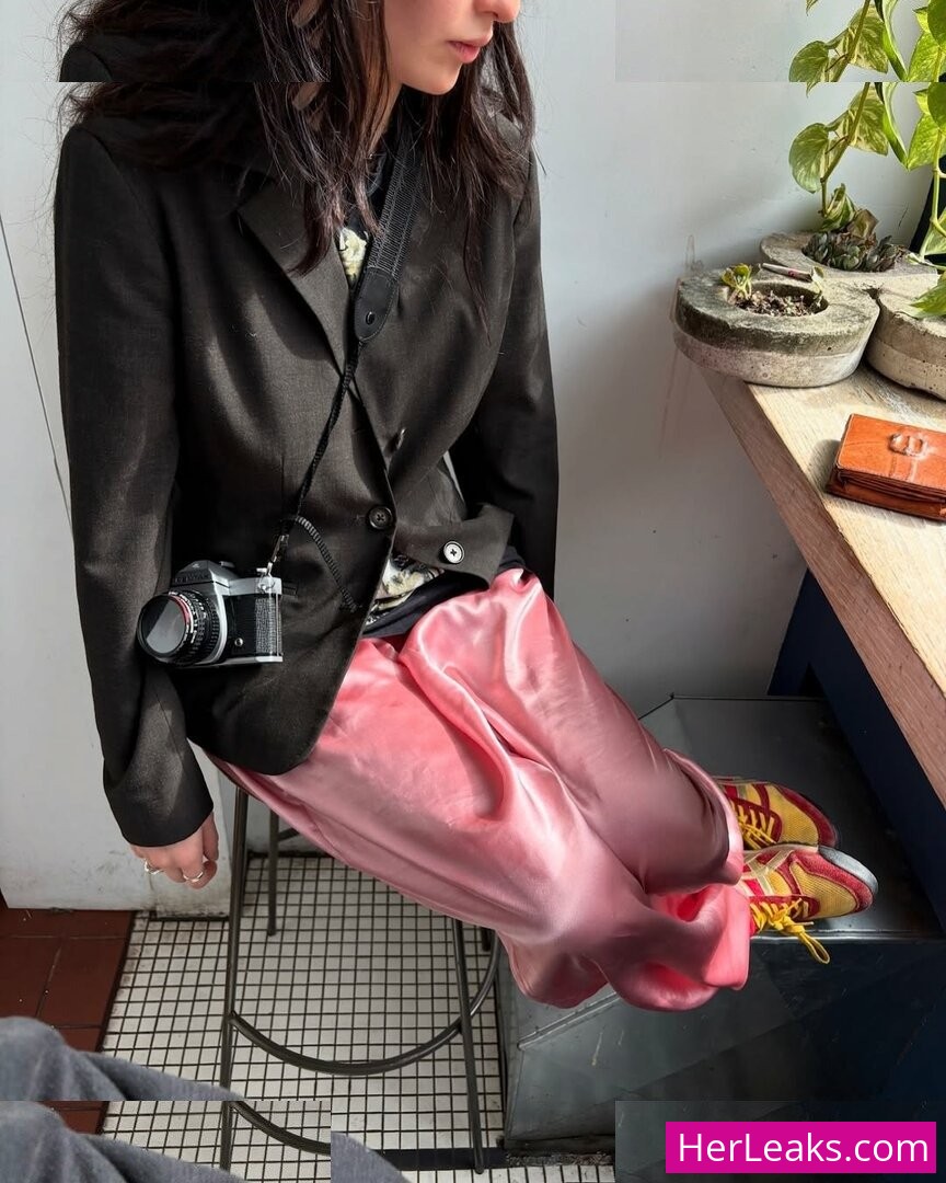 Malina Weissman - Image 30