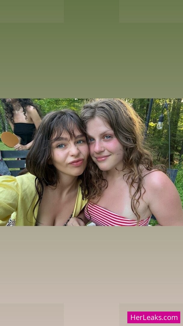 Malina Weissman - Image 19