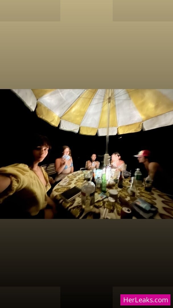 Malina Weissman - Image 16