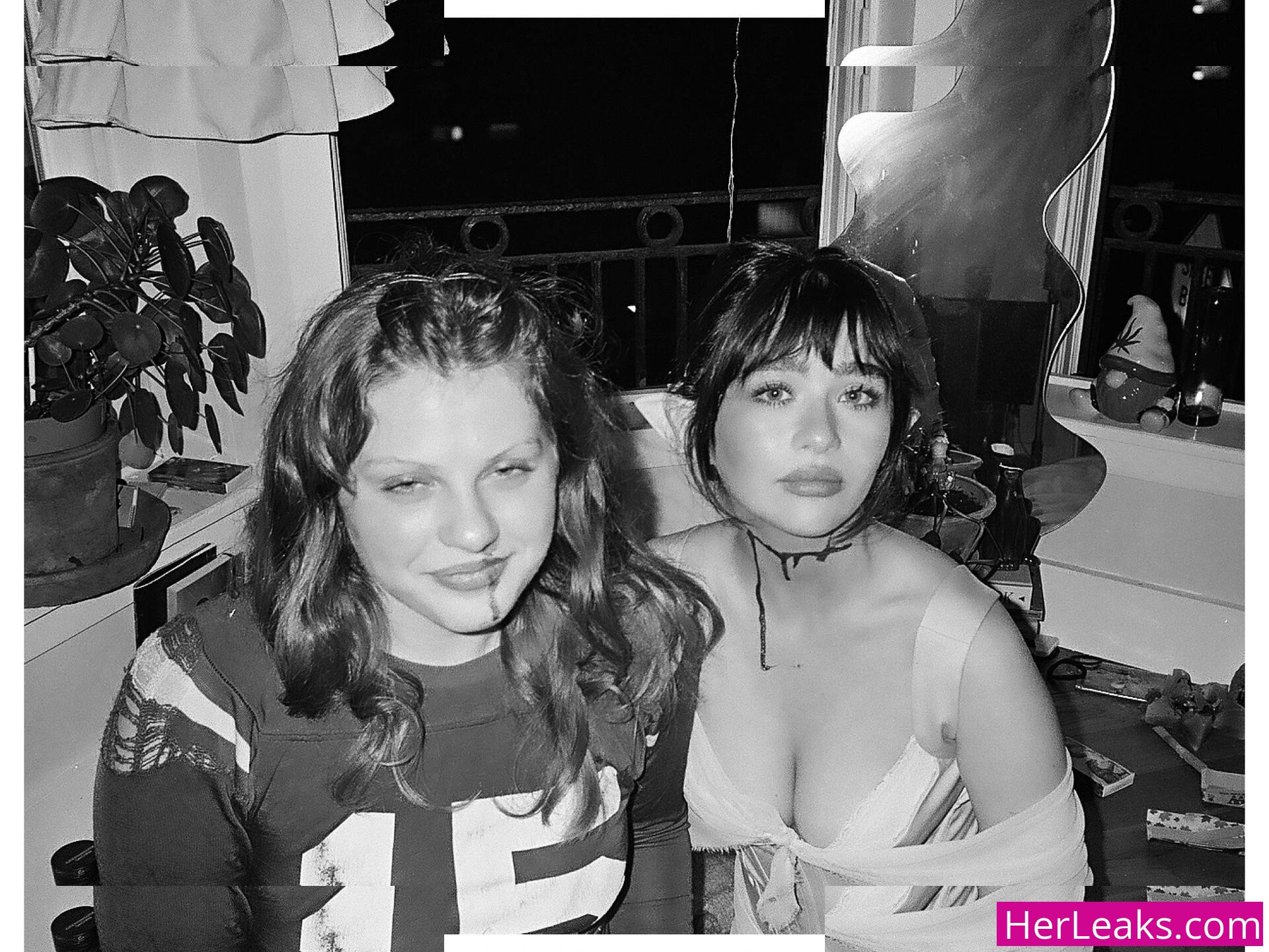 Malina Weissman - Image 292