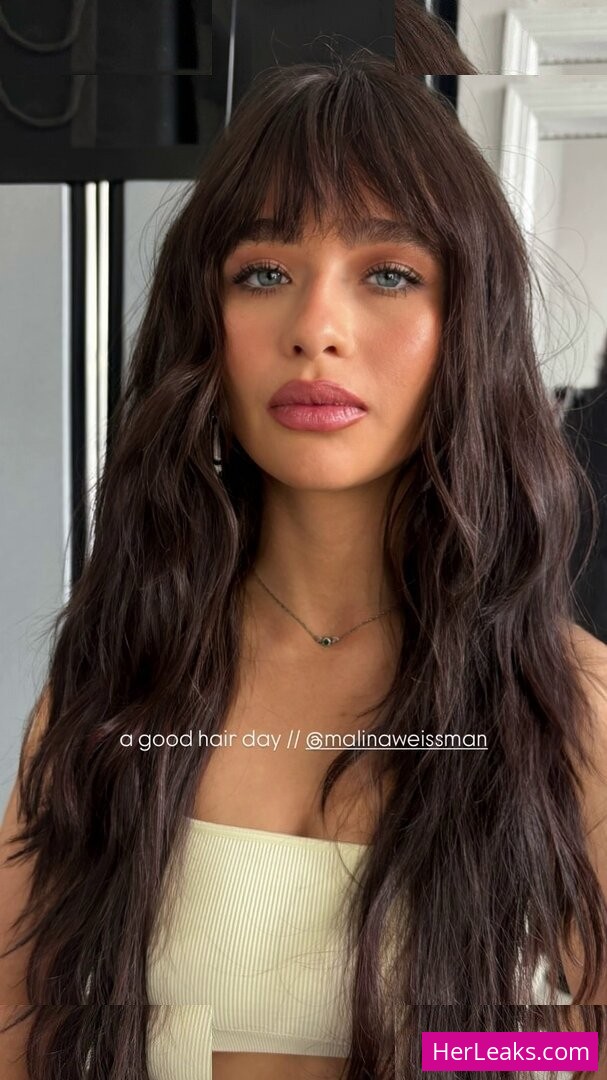 Malina Weissman - Image 270