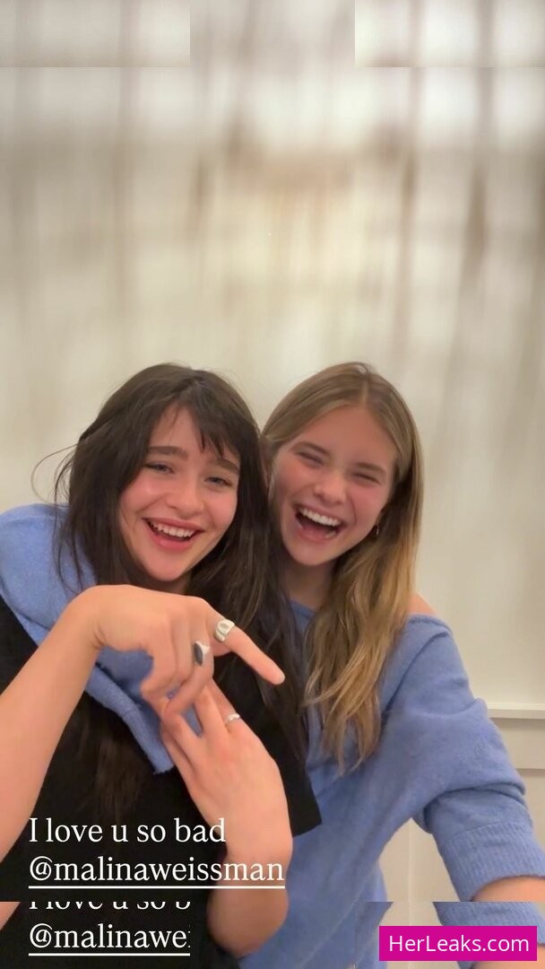 Malina Weissman - Image 240