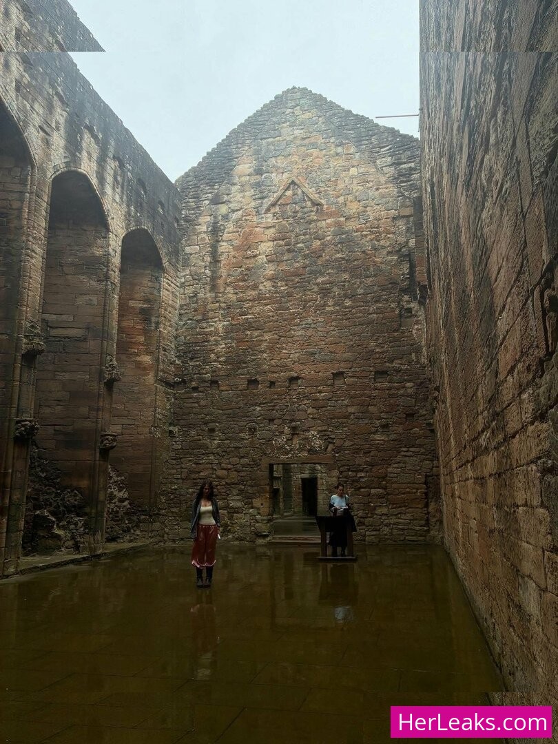 Malina Weissman - Image 234