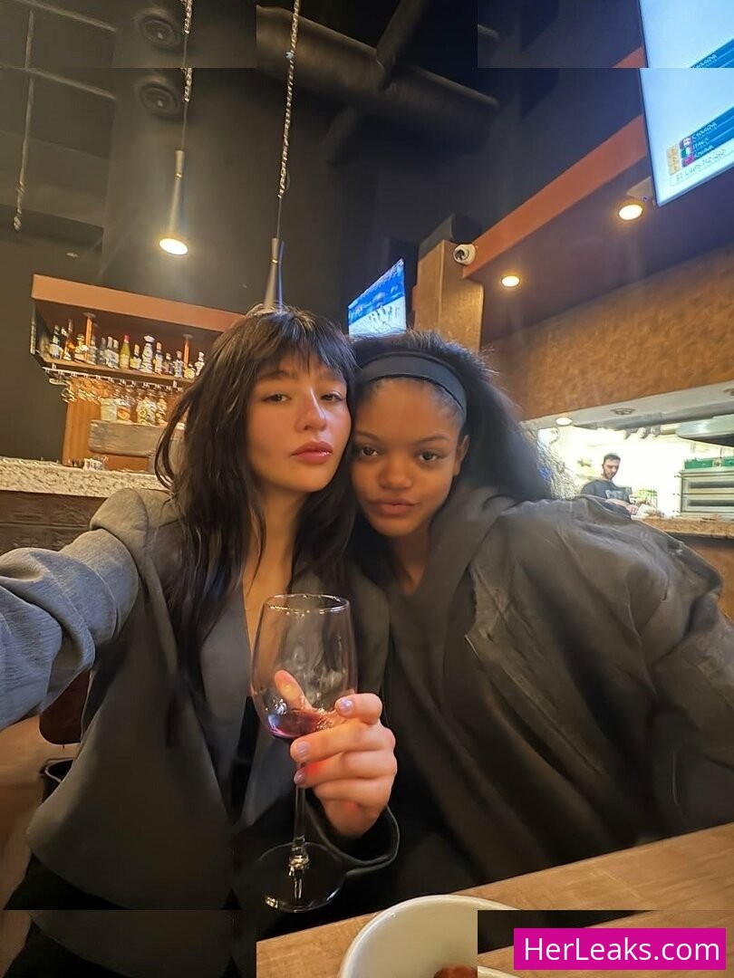 Malina Weissman - Image 144