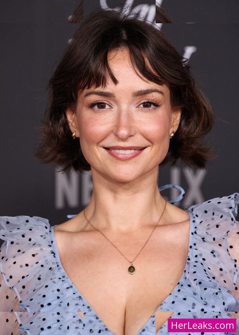 Milana Vayntrub - Image 192