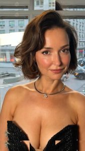 Milana Vayntrub - Image 36