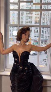 Milana Vayntrub - Image 17