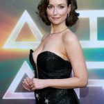Milana Vayntrub - Image 11