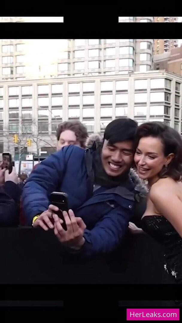 milana-vayntrub-1