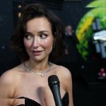 Milana Vayntrub - Image 7