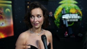 Milana Vayntrub - Image 7