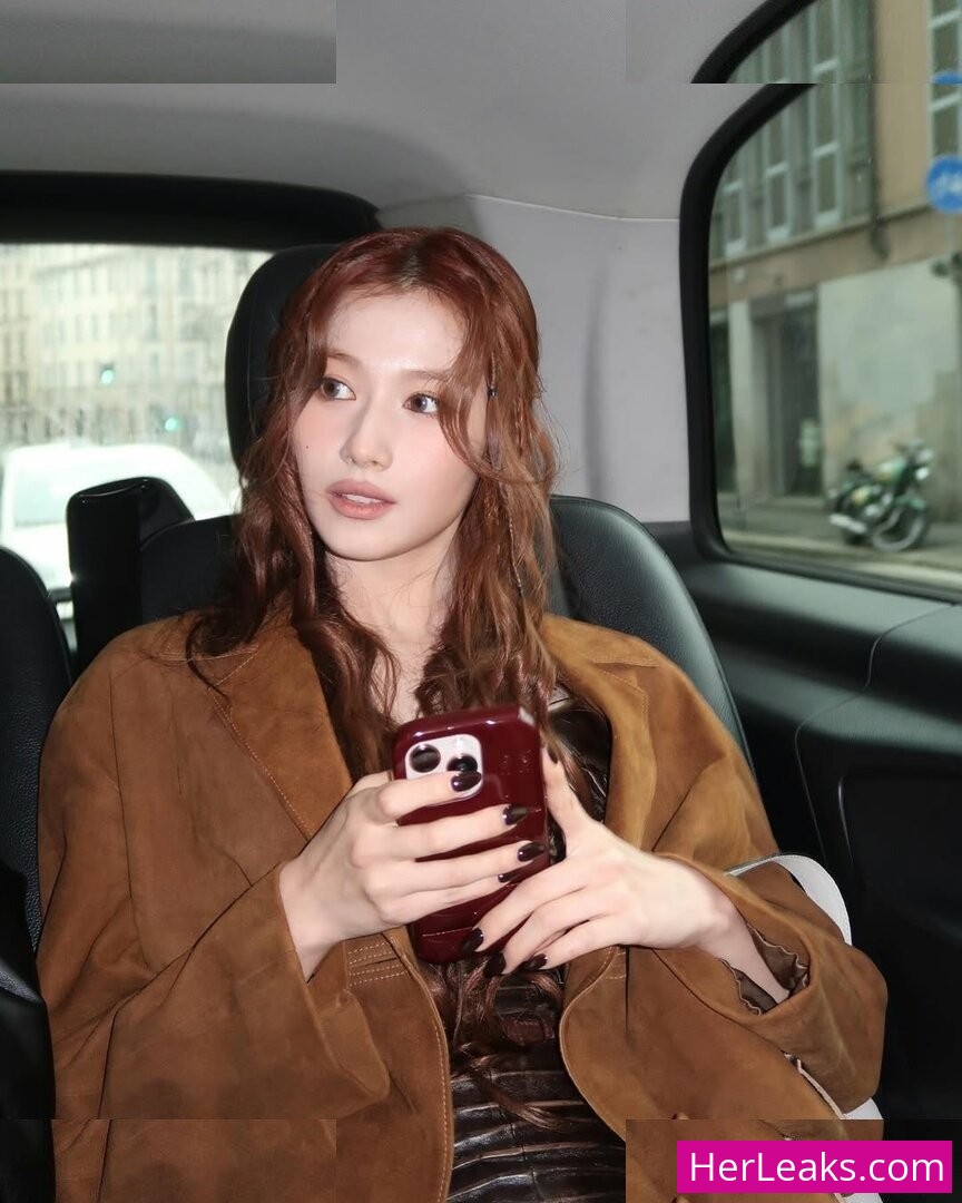 Minatozaki Sana - Image 337
