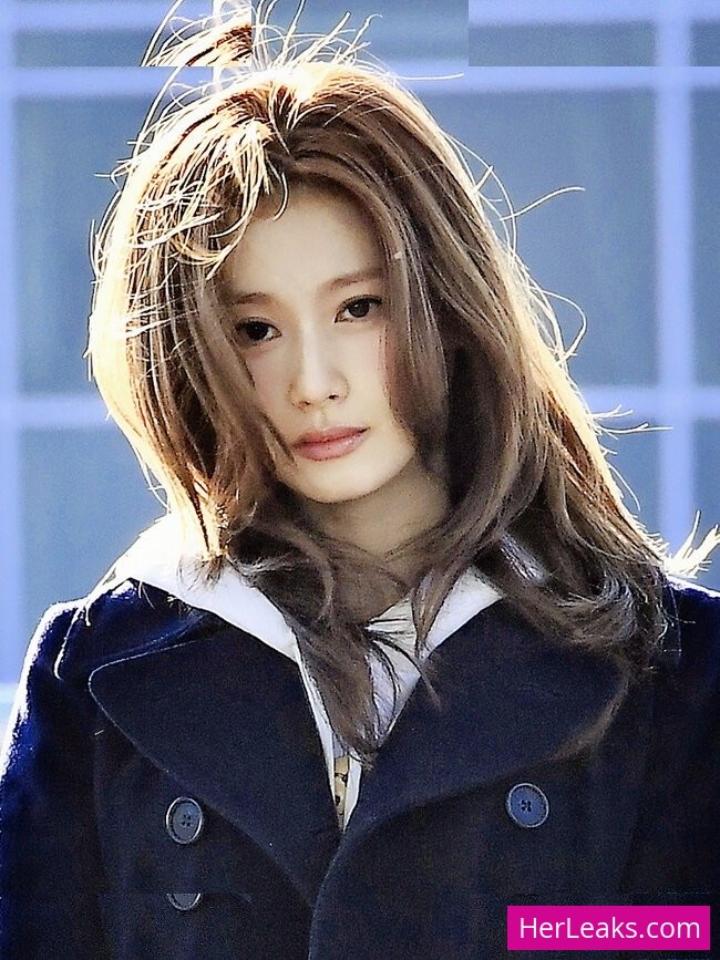 Minatozaki Sana - Image 317
