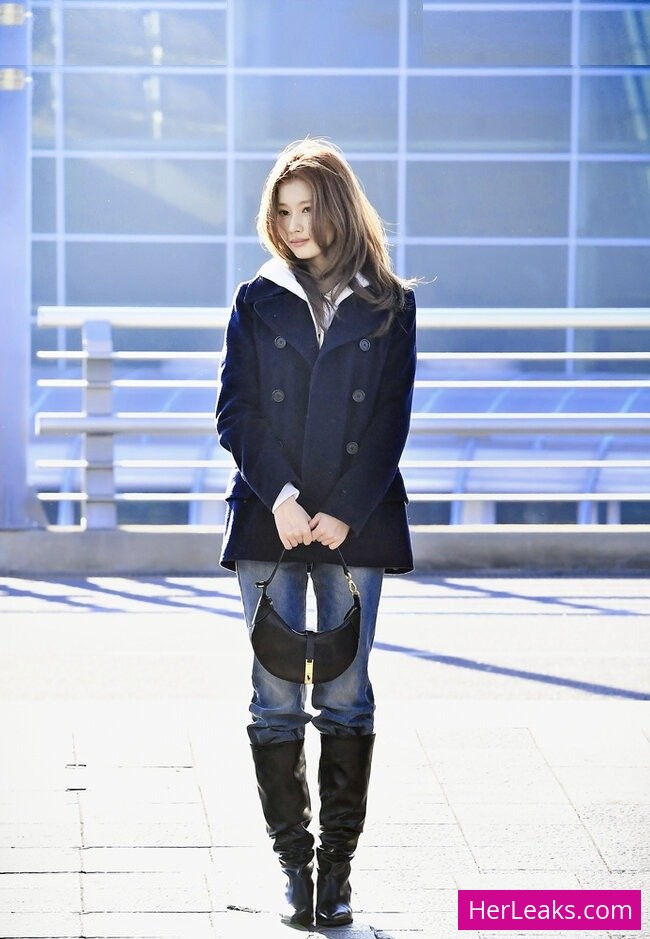 Minatozaki Sana - Image 314