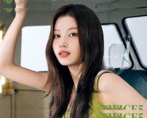 Minatozaki Sana - Image 303