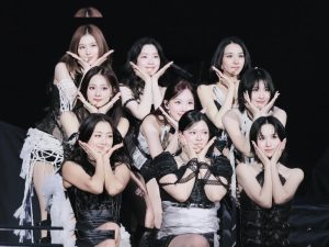 Minatozaki Sana - Image 290