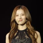 Minatozaki Sana - Image 277