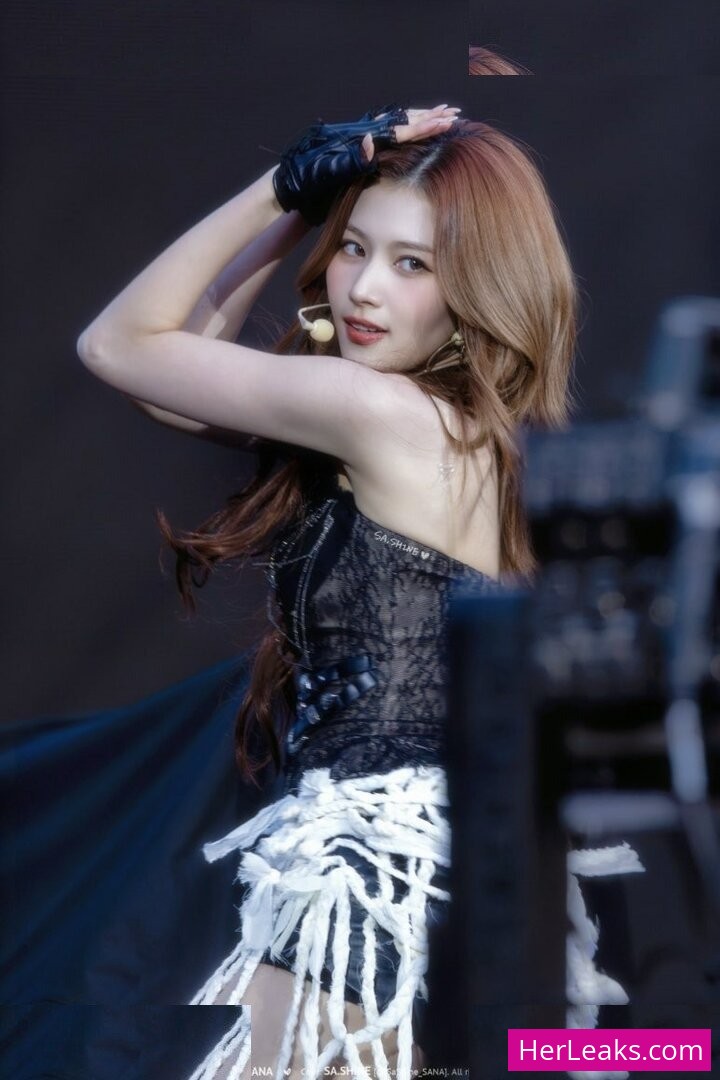 Minatozaki Sana - Image 274