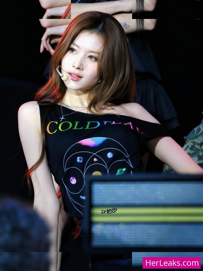 Minatozaki Sana - Image 264