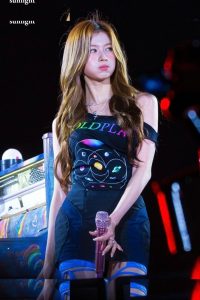 Minatozaki Sana - Image 256
