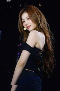 Minatozaki Sana - Image 254