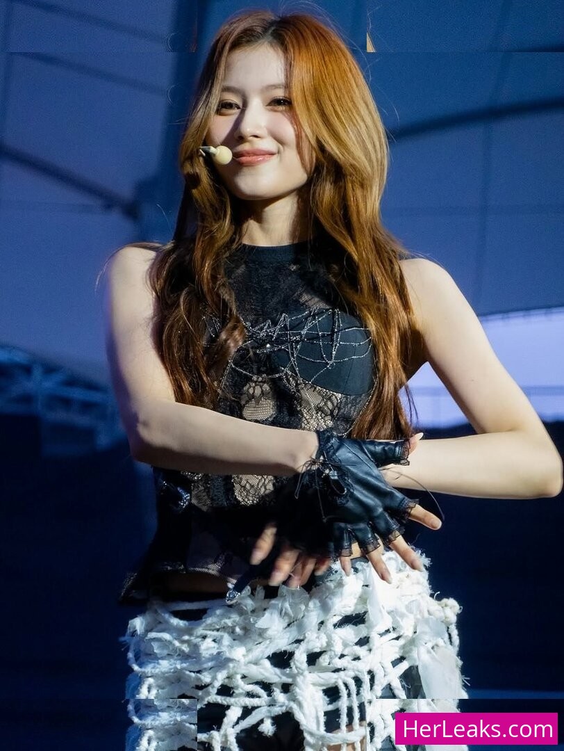 Minatozaki Sana - Image 252