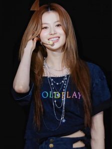 Minatozaki Sana - Image 242
