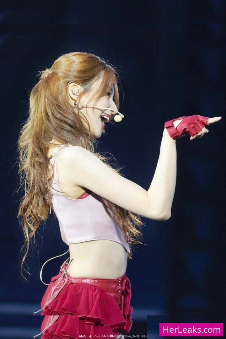 Minatozaki Sana - Image 237