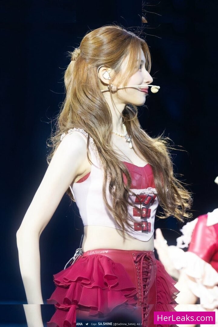 Minatozaki Sana - Image 235