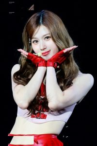 Minatozaki Sana - Image 227