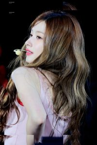 Minatozaki Sana - Image 226