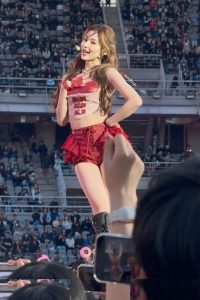 Minatozaki Sana - Image 225