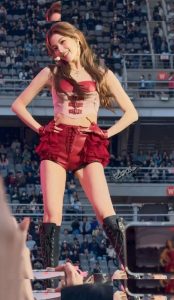 Minatozaki Sana - Image 223