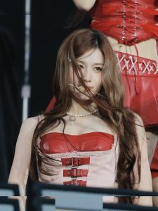 Minatozaki Sana - Image 221