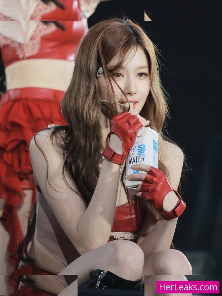 Minatozaki Sana - Image 219