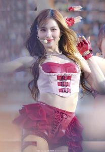 Minatozaki Sana - Image 212