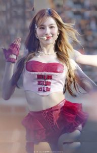 Minatozaki Sana - Image 210